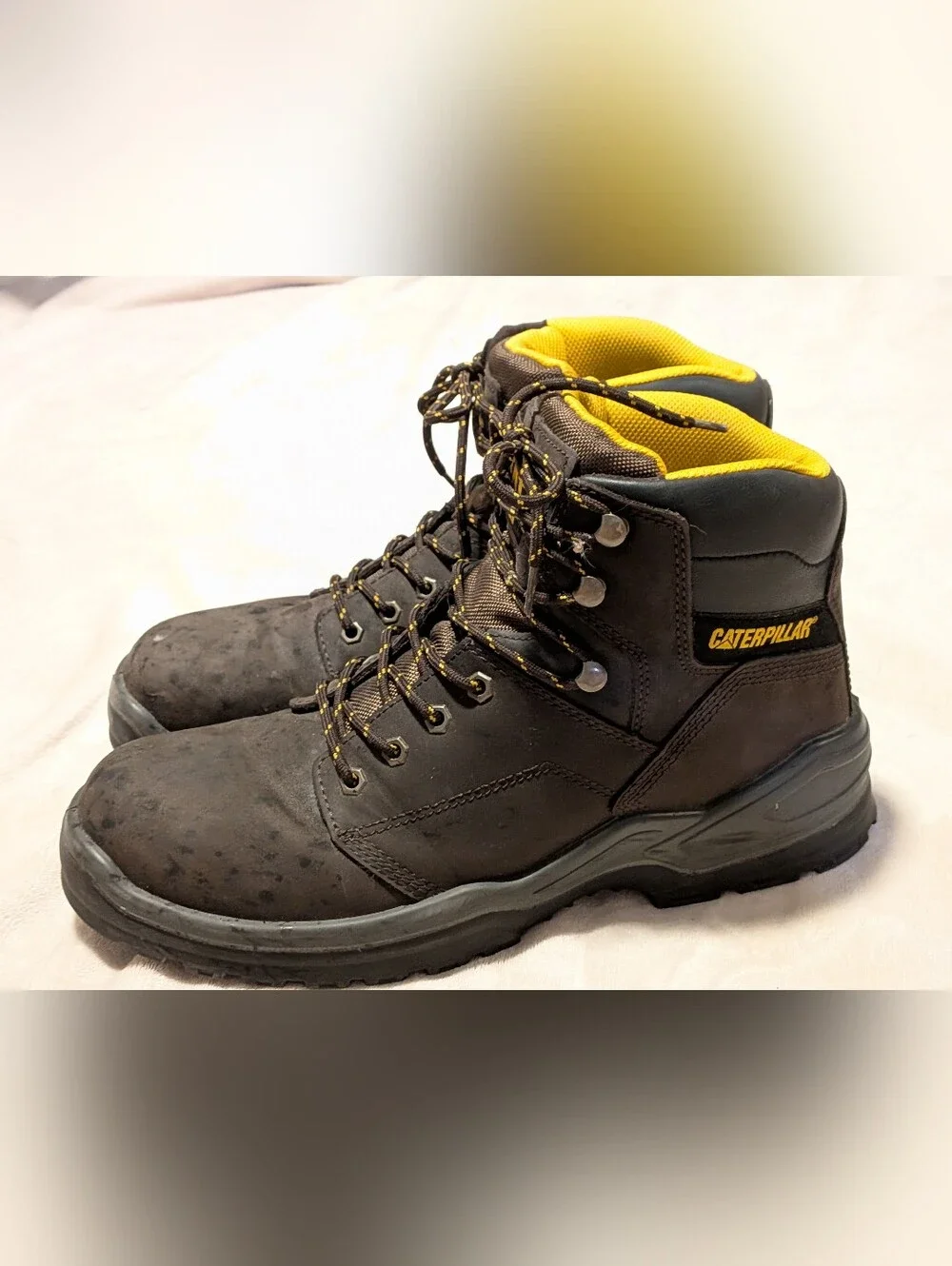 Caterpillar Men’s Brown Steel Toe Work Boots Striver - Durable Safety Footwear